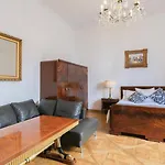 Vintage Apartments Florianska Street - By Hosty